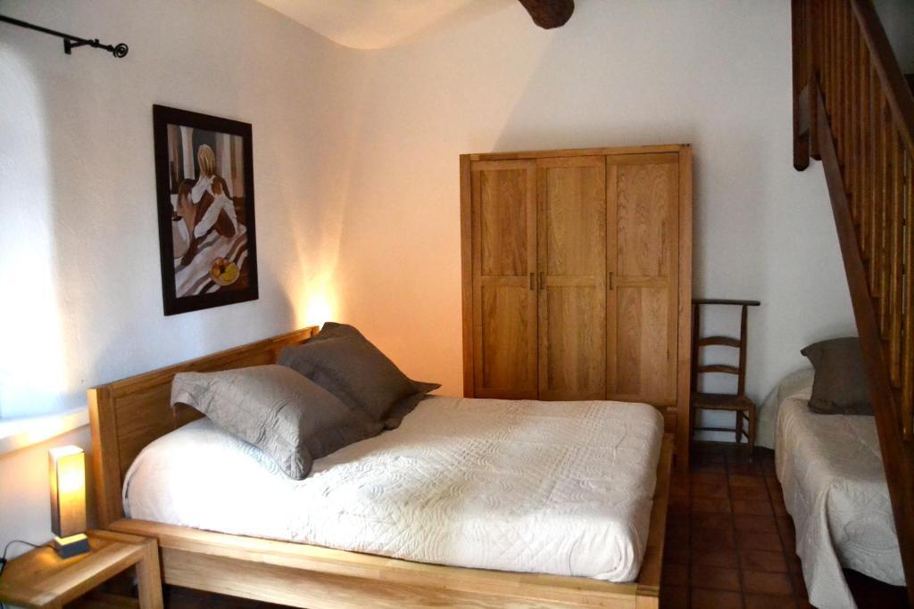 Auberge D'Anais Entrechaux Екстериор снимка