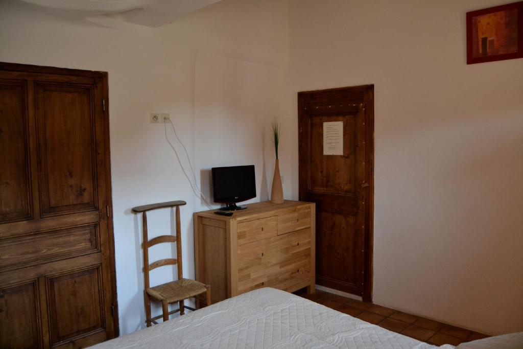 Auberge D'Anais Entrechaux Екстериор снимка